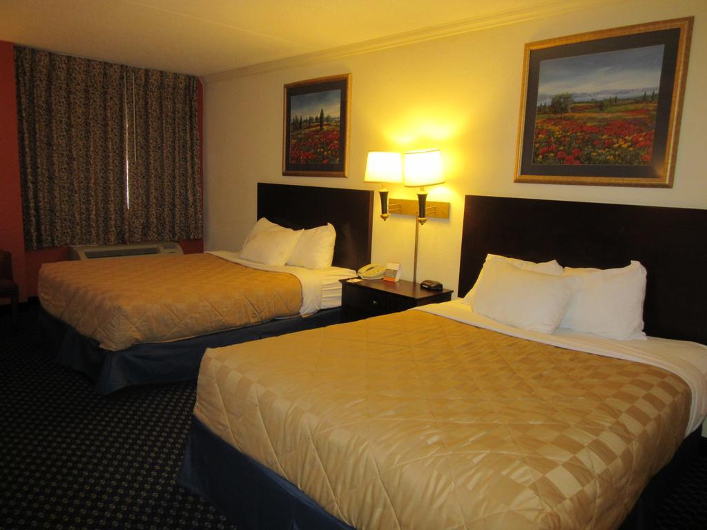 Atrium Hotel & Conference Center Hutchinson Dış mekan fotoğraf