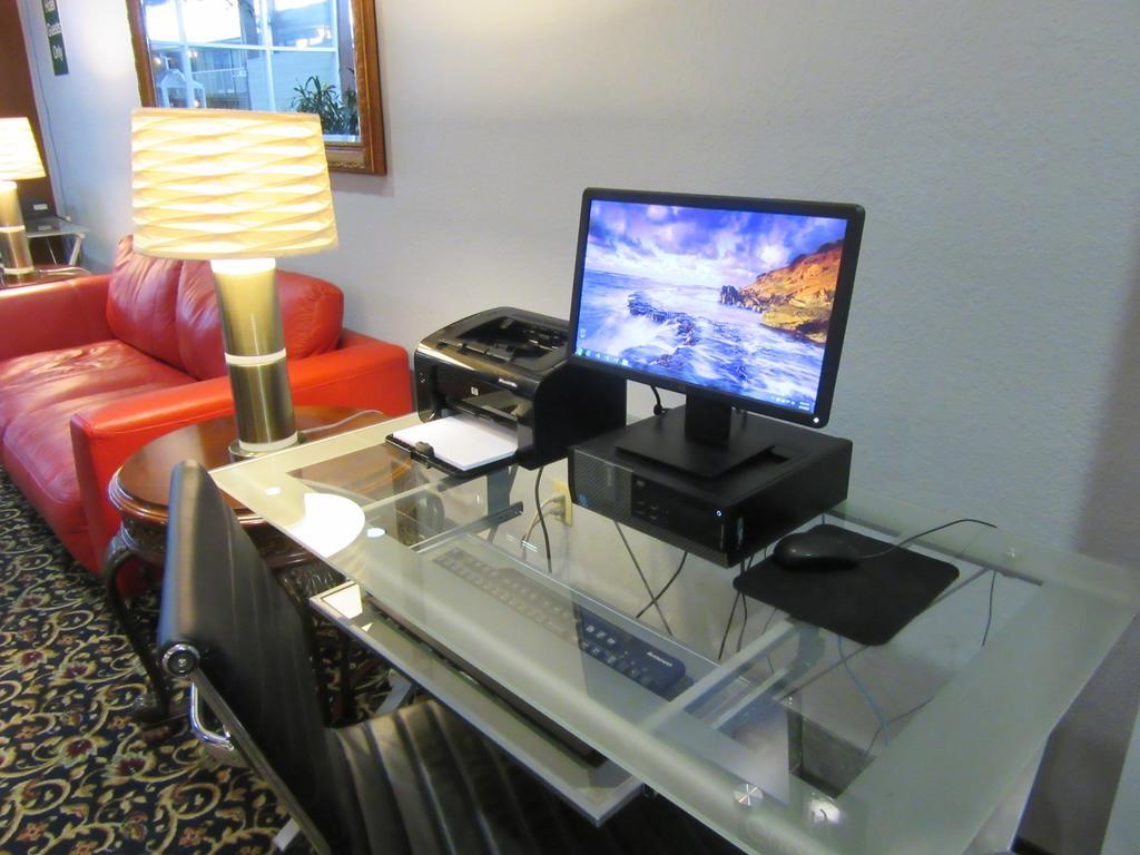 Atrium Hotel & Conference Center Hutchinson Dış mekan fotoğraf